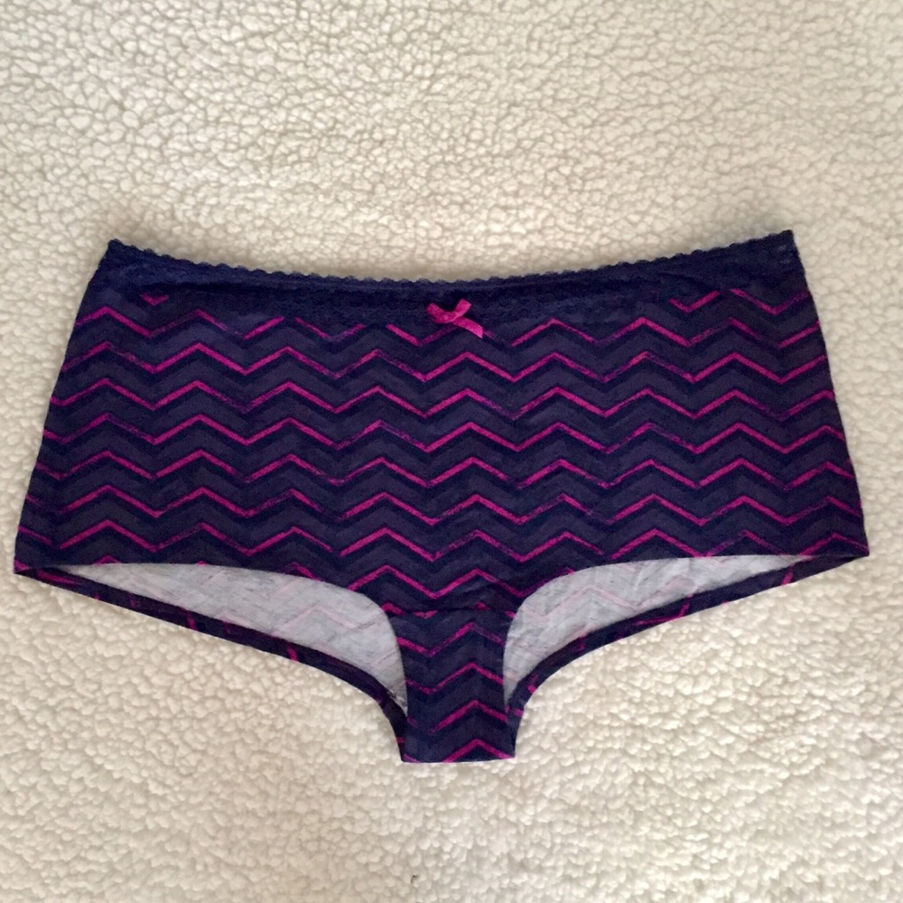 💕🆕💕Torrid 6X Cheeky Boyshort Chevron Panties
